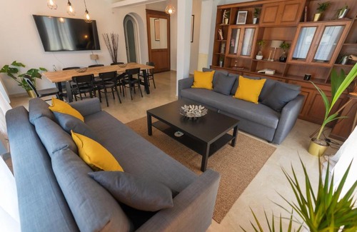 Neos Kosmos Apartment | large apartment with terrace and spa