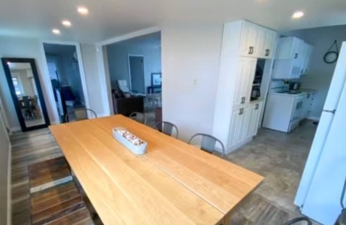 Turkey Point Cottage | Large Beach View Family Cottage in in Turkey Point