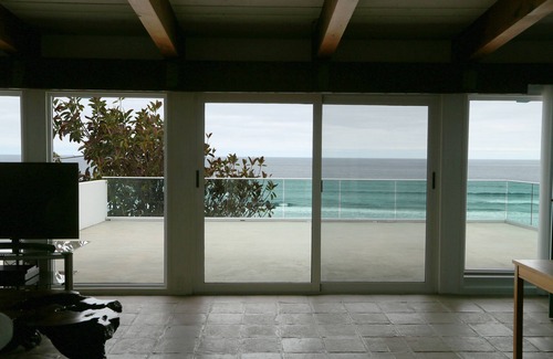 La Fonda Apartment | Large beachfront loft apartment in gated community Playa La Misión with deck.
