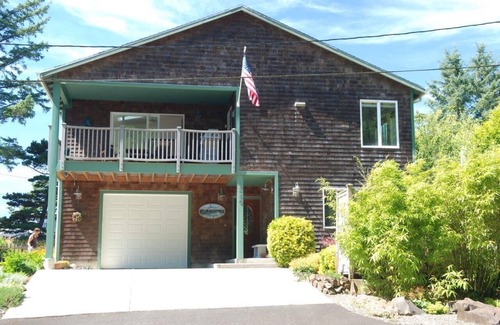 Oceanside House | Large Beautiful home and walking distance to the beach!