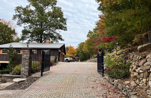Petersburg House | Large, beautiful home-close to PSU!