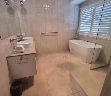 Urraween House | Large Brand New Executive Home in Hervey Bay