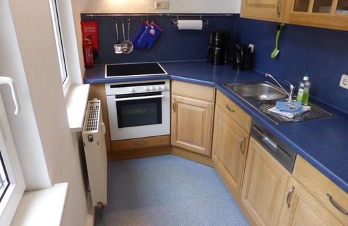 Jena Apartment | Large, bright, renovated 3 room apartment near the center free wifi, parking,