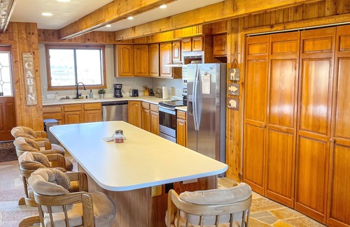Pinedale Cabin | Large cabin with amazing views, mountains, sunsets, and wildlife.n