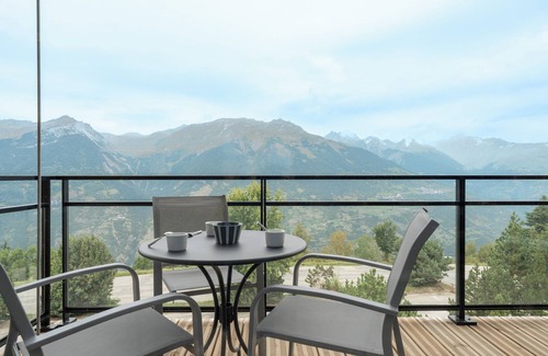 Montalbert Ski Chalet | Large chalet - 6 bedrooms- At the foot of the slopes - Exceptional view