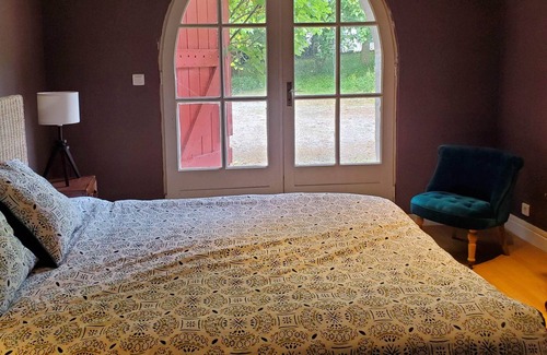 Bidache House | Large charming home 40 minutes from the beaches and mountains