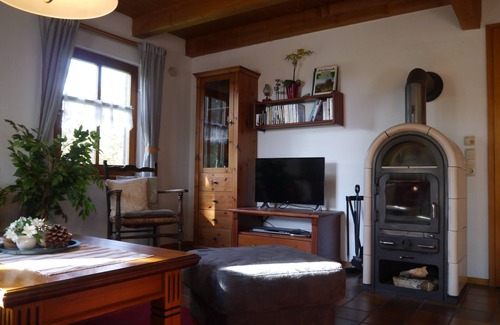 Kattersdorf House | Large, comfortable holiday home, very quiet, on a large park-like ground