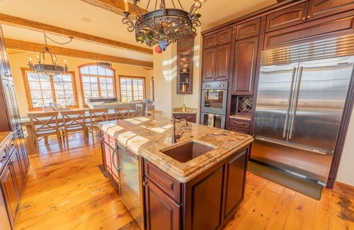 Crested Butte House | Large, comfortable, slope-side home!