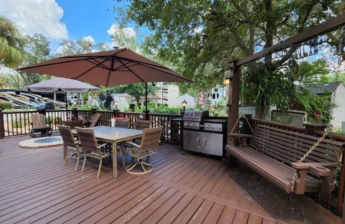 River Ranch RV Rental | Large Corner RV Lot at River Ranch RV Resort! Full Hookup w/Enclosed Deck! 186