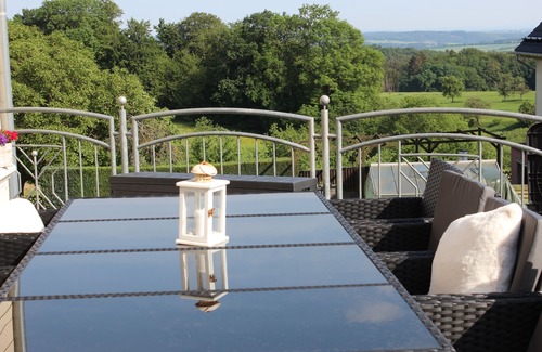 Gefell House | Large cottage in the countryside - ideal for families, hikers and cyclists