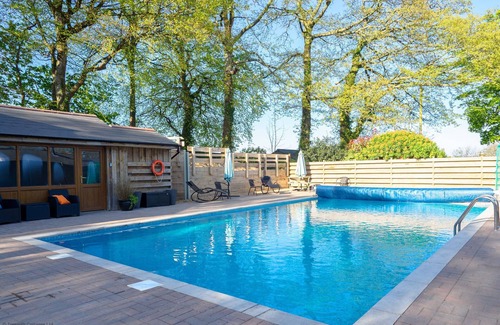 Falmouth Cottage | Large cottage, private hot tub, shared pool, nr Falmouth/Helford River, sleeps 8
