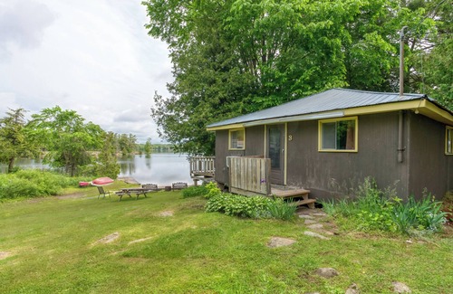 Frontenac Cabin | Large CottagennSpacious 4-Bed Lake House: Room for 8, 1.5 Baths & Prime Views!