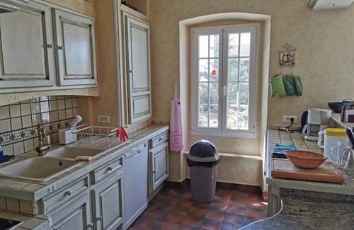 Ceaux-d'Allegre House | Large country house with swimming pool and playground.