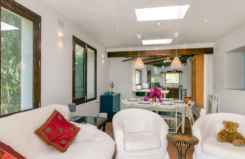 Orgiva Villa | Large Country House With Spacious Gardens and Large Pool (aircon & fibre optics)