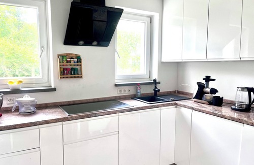 Munchen District Villa | Large dream house in noble suburb of Munich, 15min. City centre, 12min. lake