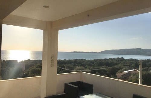 Olmeto Apartment | LARGE DUPLEX APARTMENT, panoramic view. quiet.