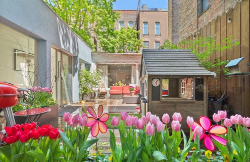 Upper East Side House | Large Duplex in private townhouse with movie screen!