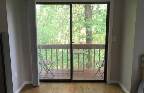 Basye Cabin | Large Family Cabin in the Shenandoah Valley - Book Today - Dog Friendly!