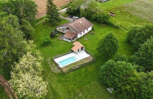 Gaas House | Large farmhouse in Chalosse with swimming pool and lovely views near the Basque Country