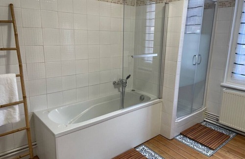 Fecamp House | Large fisherman's house, 4 bedrooms and 1 interior courtyard, close to the sea!