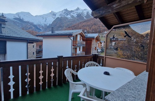Saas-Fee Apartment | Large flat with 6 bedrooms near the car park P1 in Haus Etzel