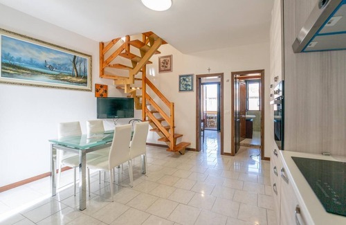 Lido degli Estensi Apartment | LARGE FOUR-ROOM APARTMENT FOR RENT ON TWO LEVELS - IN LIDO ESTENSI - WITH TERRACE