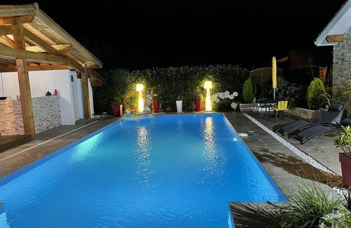 Saint-Martin-de-Seignanx Villa | Large, comfortable villa with heated pool