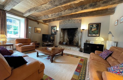 Pleudihen-sur-Rance House | LARGE, FULLY RENOVATED BUILDING BETWEEN DINAN AND SAINT MALO