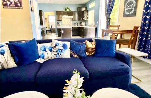 MacDonald Ranch House | Large Fully Furnished 5 Bedroom Home