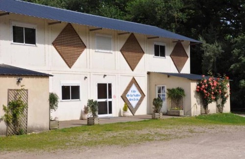 Azay-sur-Cher House | Large gîte in a riverside setting on the banks of the Cher river