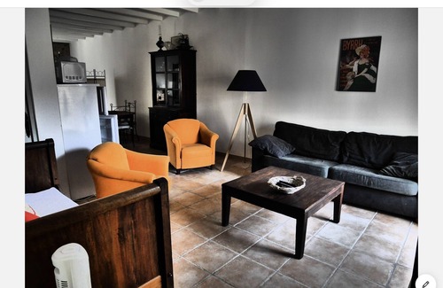 Montauriol Apartment | Large gite in a very quiet little hamlet