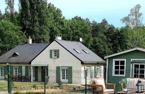 Saumur Villa | Large Gite SWIMMING POOL and SPA 15 km from Saumur with garden in the heart of the Forest