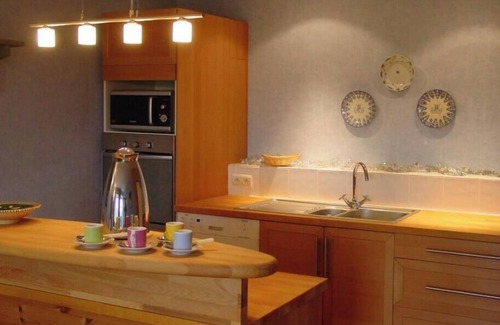 Souligne-Flace House | Large gîte with swimming pool, Pays de Loire, for 8 adults and 1 child