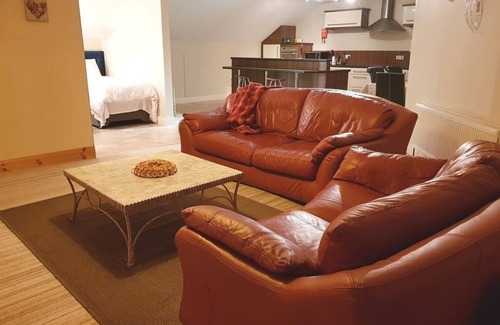Killarney House | Large group accommodation close to Killarney National Park