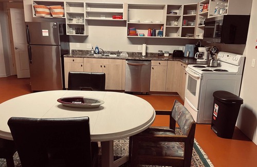 Minot Apartment | Large Historic Downtown Minot 2+bd Apartment