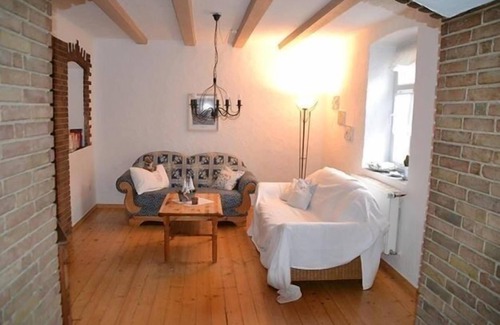 Udler House | Large holiday home - single use - free wifi