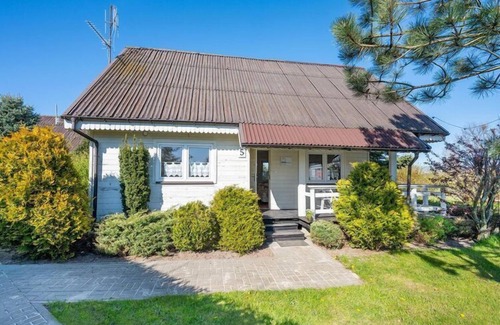 Bobolin House | Large holiday house with terrace, Bobolin
