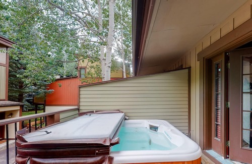 Intermountain Condo | Large home with views from deck, fireplace & covered carport - near Vail gondola