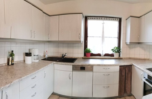 Neuenhagen bei Berlin House | Large house with 5 bedrooms, large garden, S-Bahn connection to Berlin