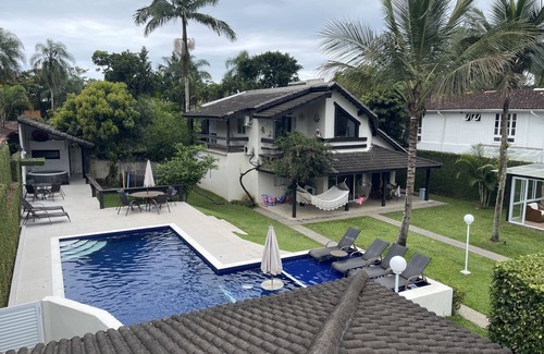 Barra do Una House | Large house in Barra do Una (1000m2) - 300m from the beach - Heated swimming pool