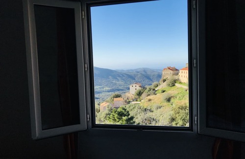 Lama House | Large house in medieval village between sea and mountains with panoramic view