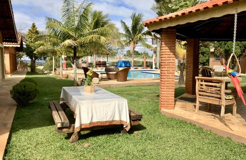 Boituva House | Large house on gated community | Near Parachuting