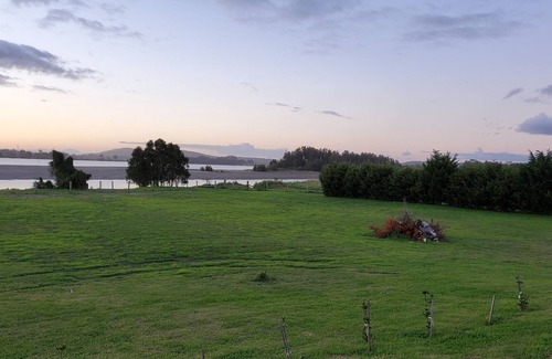 Jerseyville House | large house right on the macleay river and 5mins to the beach,shops,club and pub