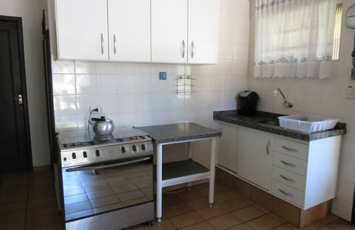 Guaratuba House | Large house with pool near the beach