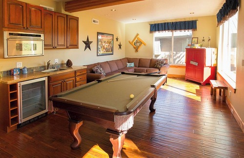 Government Camp House | Large House with Mountain View,3 Master Suites, Ski-In Ski-Out Timberline/Summit