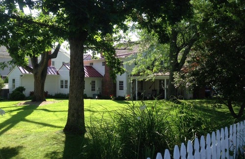 St. Michaels House | Large -IN TOWN- Historic House on Harbor in St Michaels - Walk to Everything!