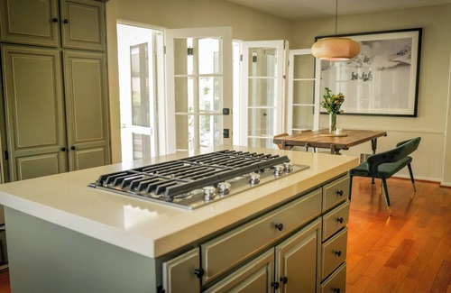 Altadena House | Large & Light-filled Pool Home
