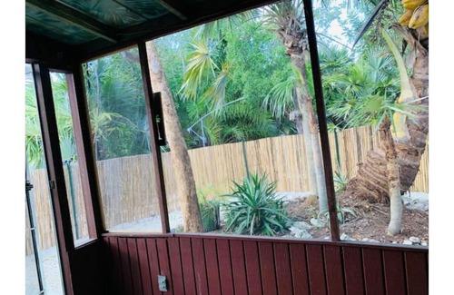 Big Pine Key RV Rental | LARGE LOT & RV | LOWER KEYS