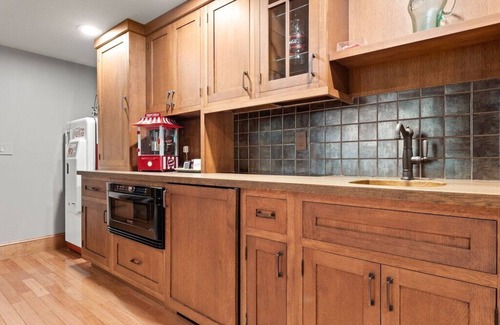 Lake Lure House | Large Luxury Home w/Hot Tub & Game Room with access to Rumbling Bald Resort