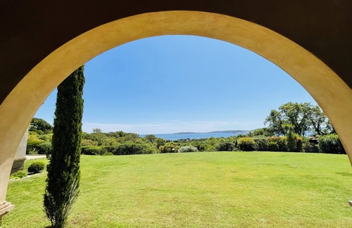 Guerrevieille Villa | Large luxury property, 900 m² living space, panoramic sea view